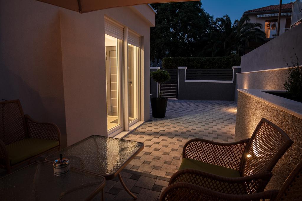 Holiday Home Aspalathos - With Free Parking, Near The Beach, A Few Minutes' Walking Distance To The Unesco Palace สปลิท ห้อง รูปภาพ