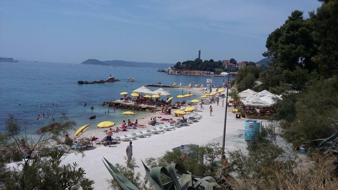 Holiday Home Aspalathos - With Free Parking, Near The Beach, A Few Minutes' Walking Distance To The Unesco Palace สปลิท ภายนอก รูปภาพ