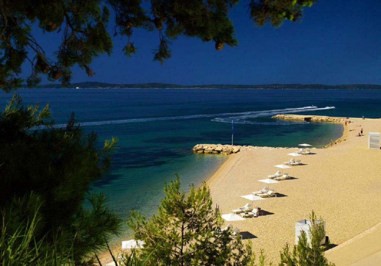 Holiday Home Aspalathos - With Free Parking, Near The Beach, A Few Minutes' Walking Distance To The Unesco Palace สปลิท ภายนอก รูปภาพ