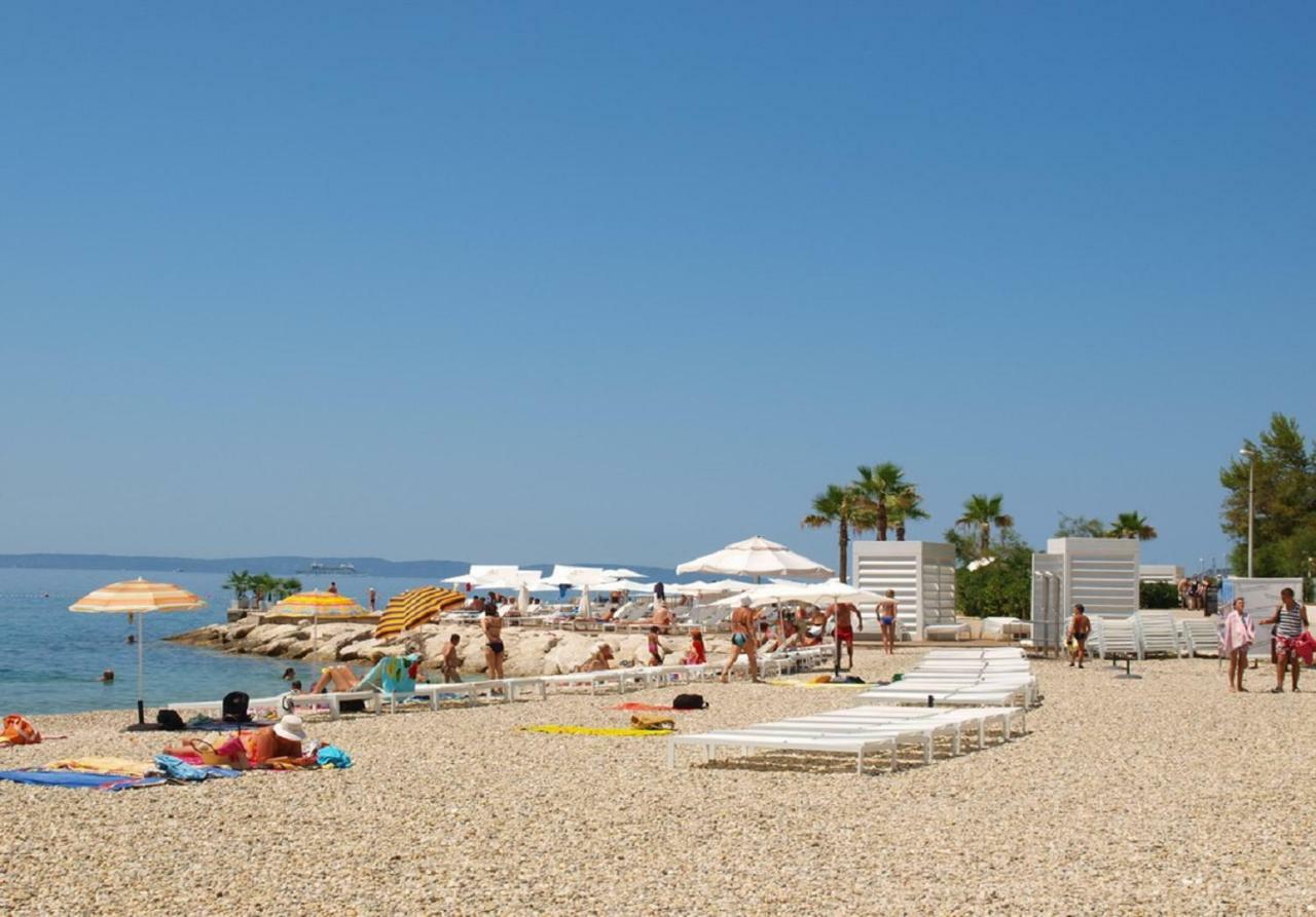 Holiday Home Aspalathos - With Free Parking, Near The Beach, A Few Minutes' Walking Distance To The Unesco Palace สปลิท ภายนอก รูปภาพ